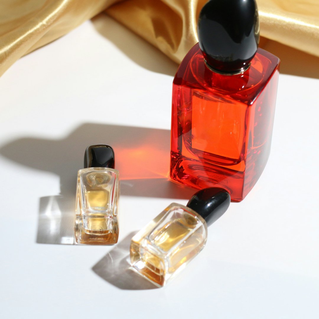 Bottles of perfume | Source: Unsplash