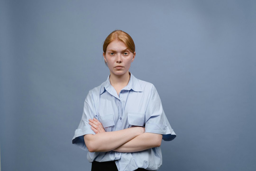 A very unhappy woman | Source: Pexels
