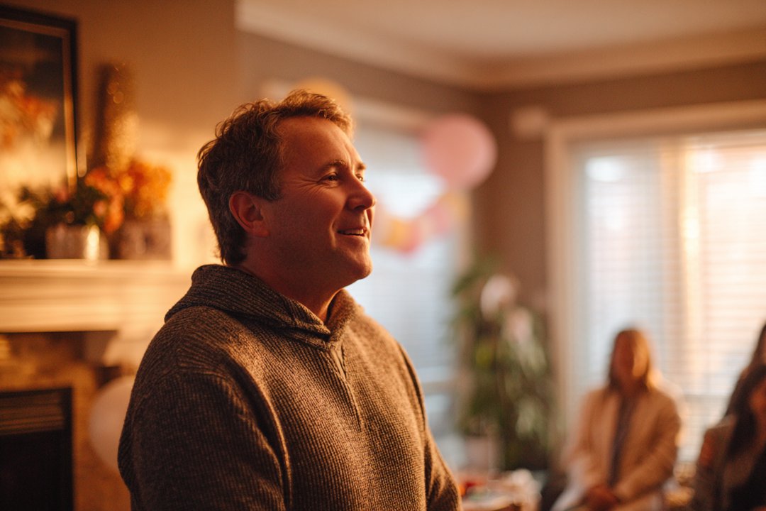 A man standing in his house | Source: Midjourney