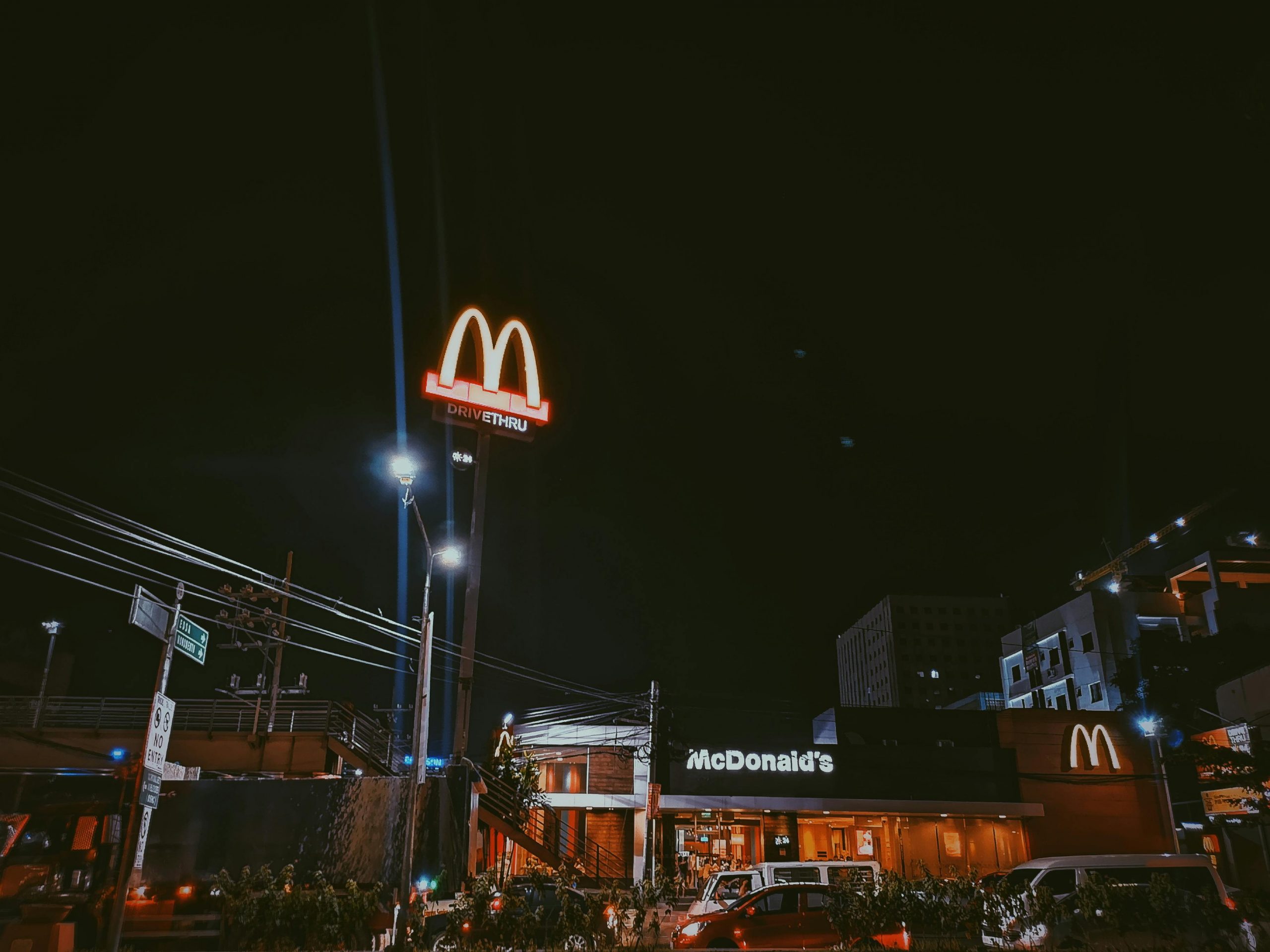 A McDonald's fast food restaurant | Source: Pexels