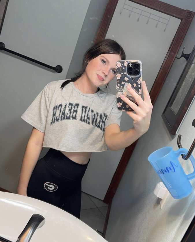 A selfie of Anna Kepner posted on her Instagram page on October 28, 2024. | Source: Instagram/anna.kepner16