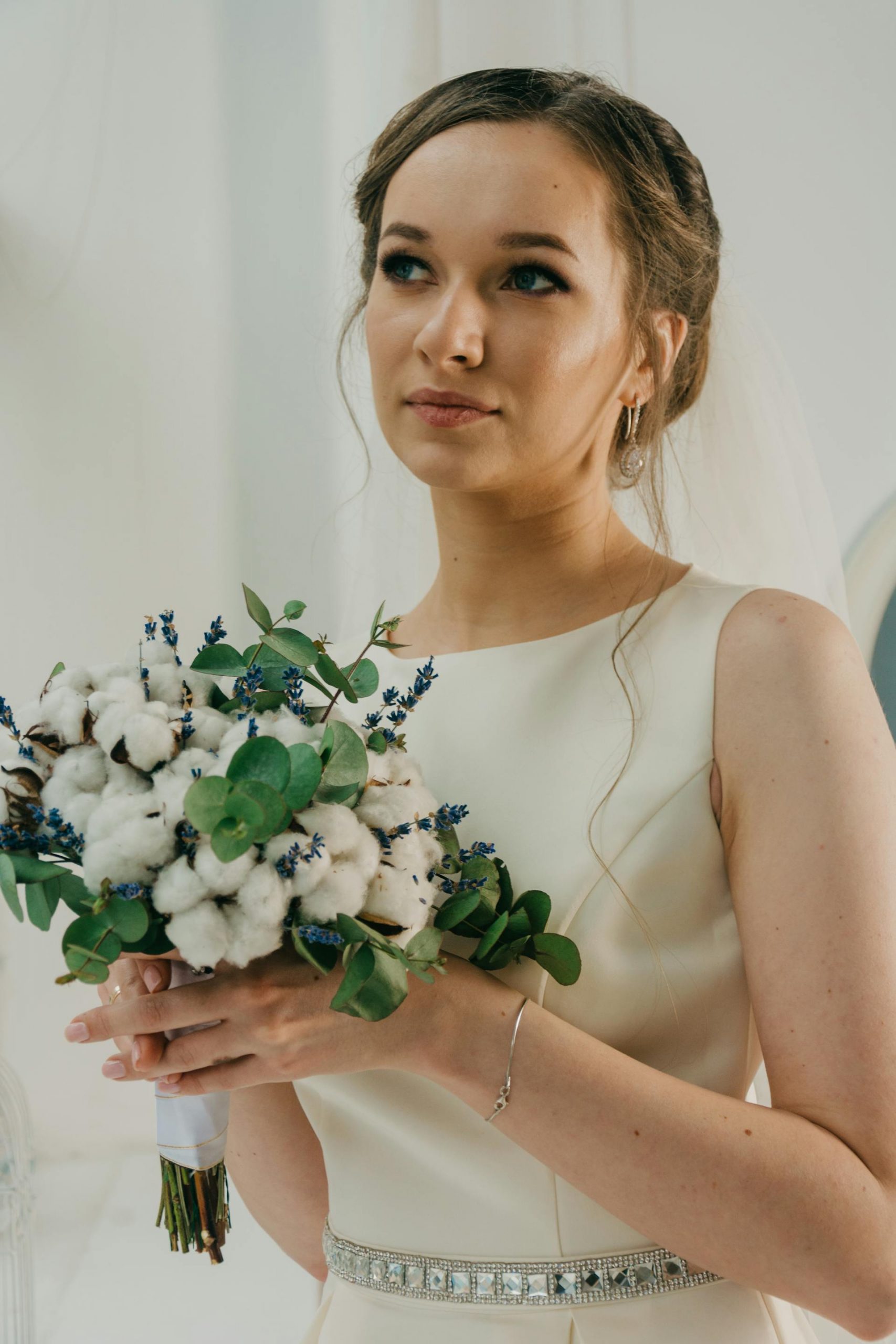 A serious and thoughtful bride | Source: Pexels