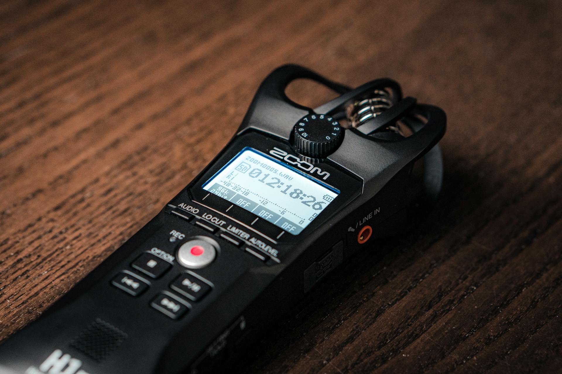 An audio recorder | Source: Pexels
