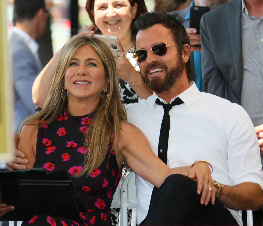 Jennifer Aniston and Justin Theroux attend Jason Bateman's Hollywood Walk of Fame ceremony in Hollywood, California, on July 25, 2017 | Source: Getty Images
