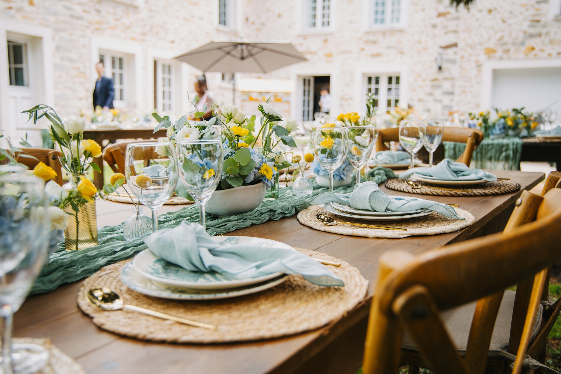 A wedding dining table | Source: Unsplash