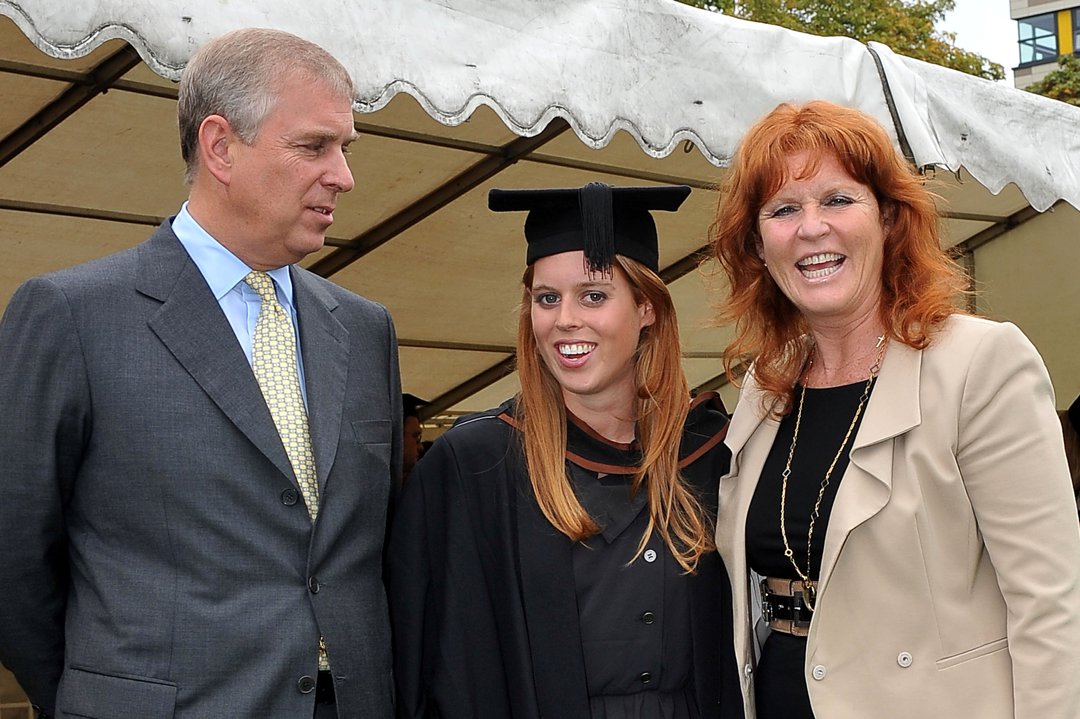 Princess Beatrice with her parents following her graduation ceremony at Goldsmiths College in London, England, on September 9, 2011. | Source: Getty Images