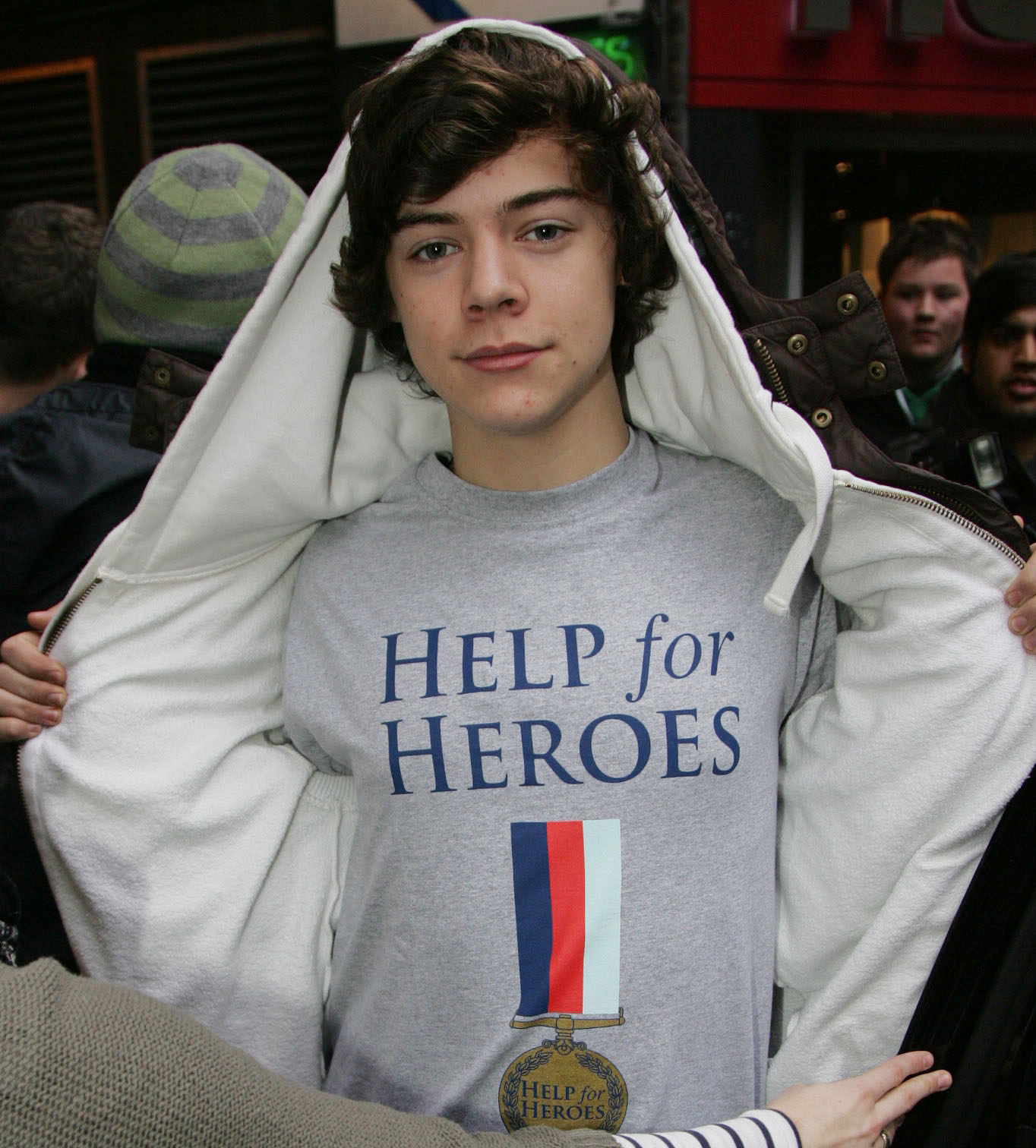 Harry Styles spotted in Covent Garden on November 17, 2010, in London, England. | Source: Getty Images