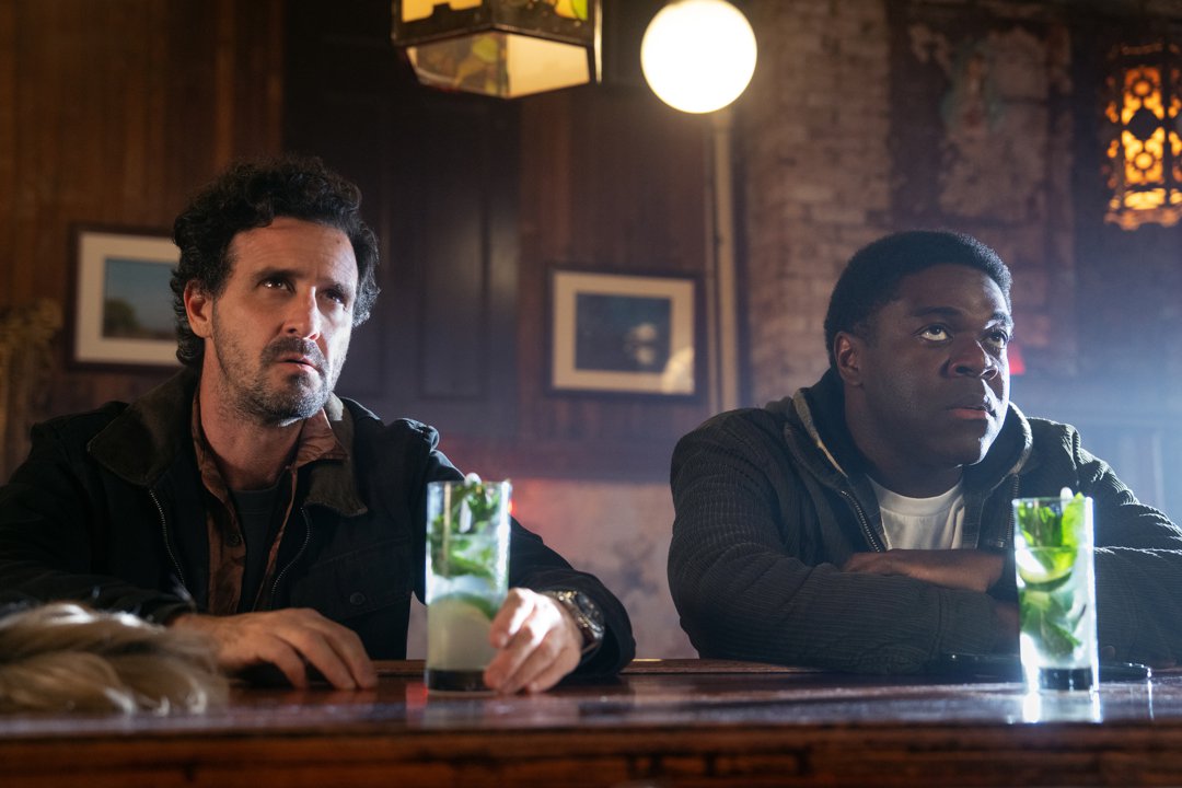 James Ransone as Juice, Sam Richardson as Kendall Hines on 