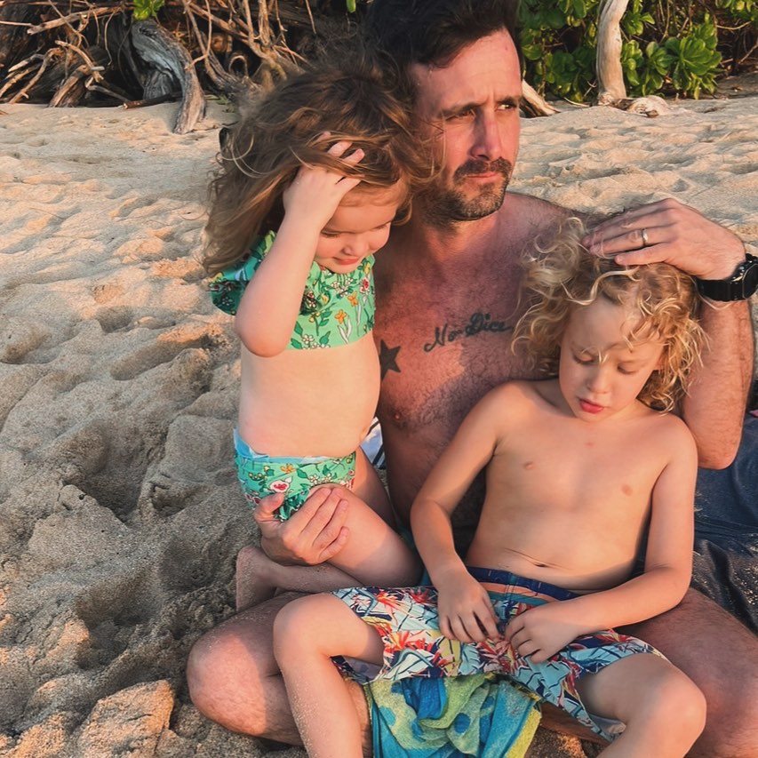 On the beach, James Ransone takes a cute photo with his children, from a post dated June 2, 2024. | Source: Instagram/skippermcphee