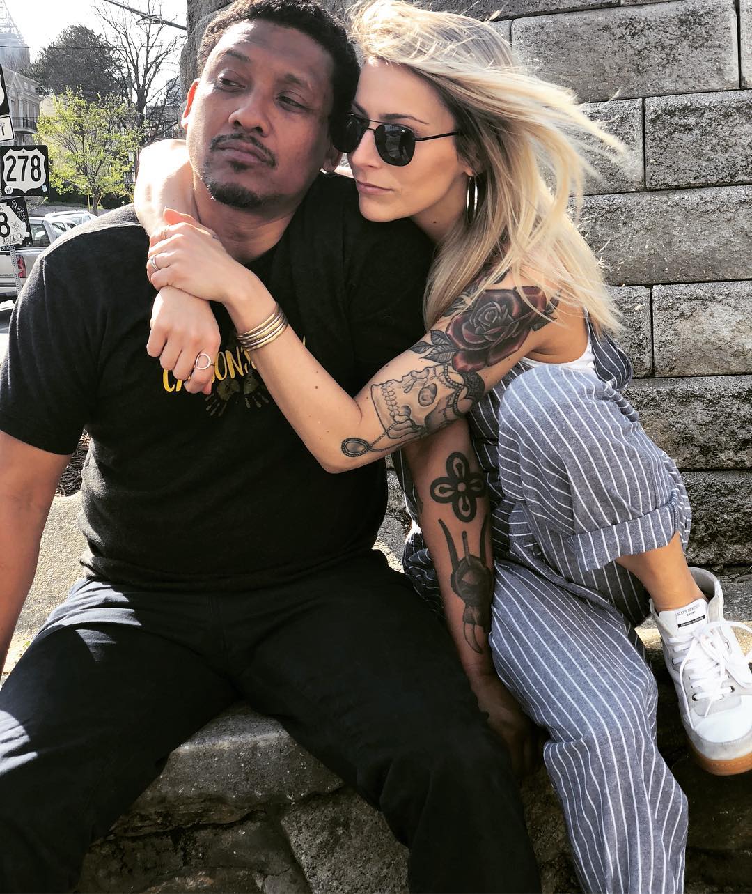 The actor poses with his wife, seen in a post dated April 6, 2018 | Source: Instagram/eliselyon_art