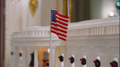 A view of the gingerbread version of the White House. | Source: Facebook/First Lady Melania Trump