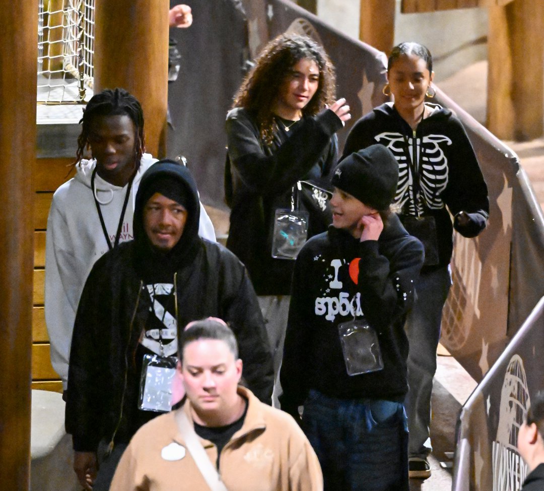 Nick Cannon took his oldest kids, Monroe and Moroccan, to Halloween Horror Nights at Universal Studios on October 2, 2025. | Source: Getty Images