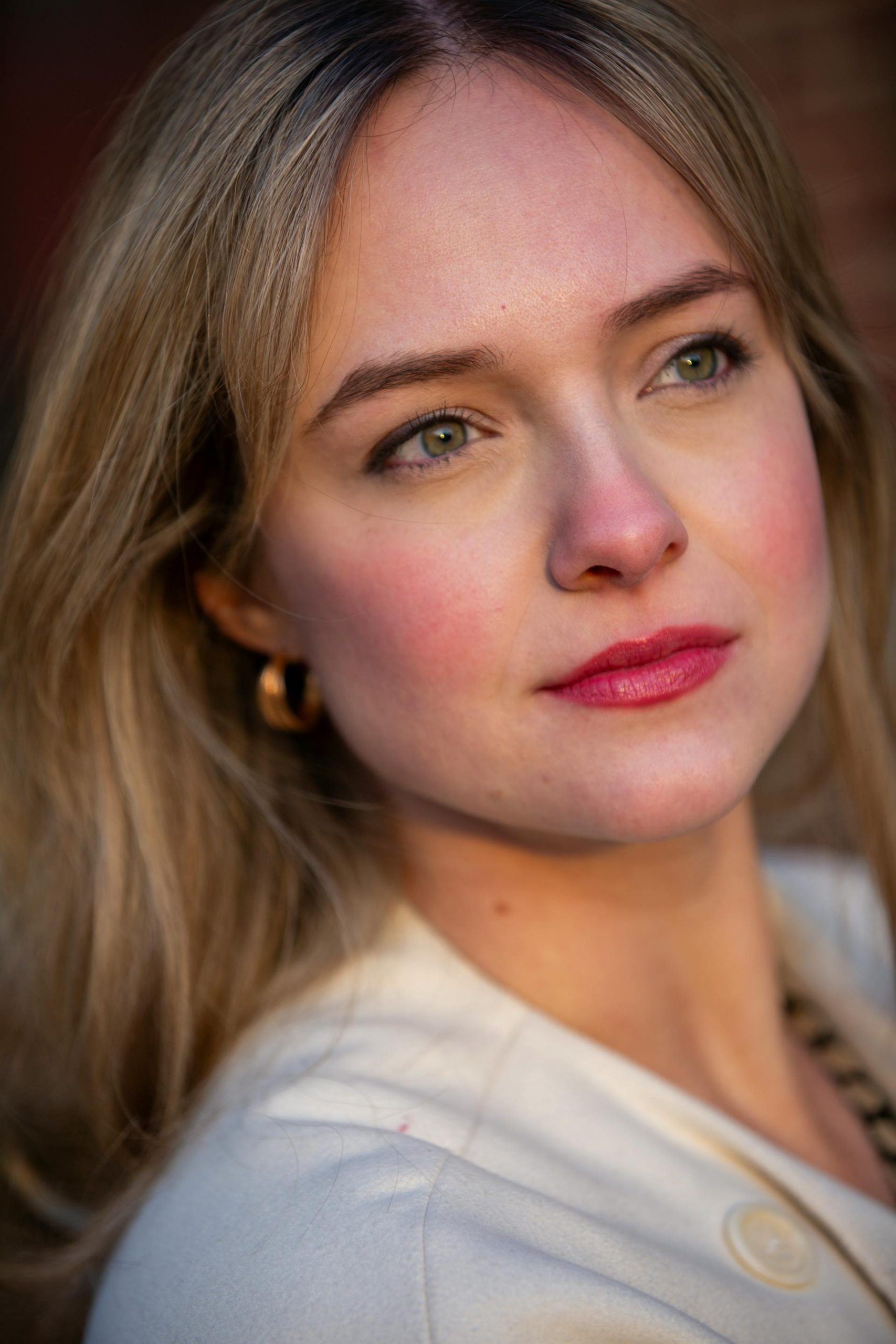 A thoughtful woman | Source: Pexels