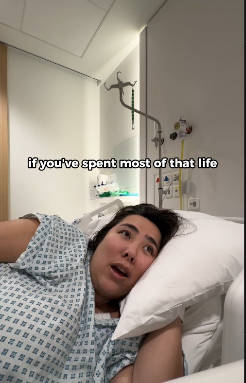 Michelle Elman in her hospital bed | Instagram/Michellelelman