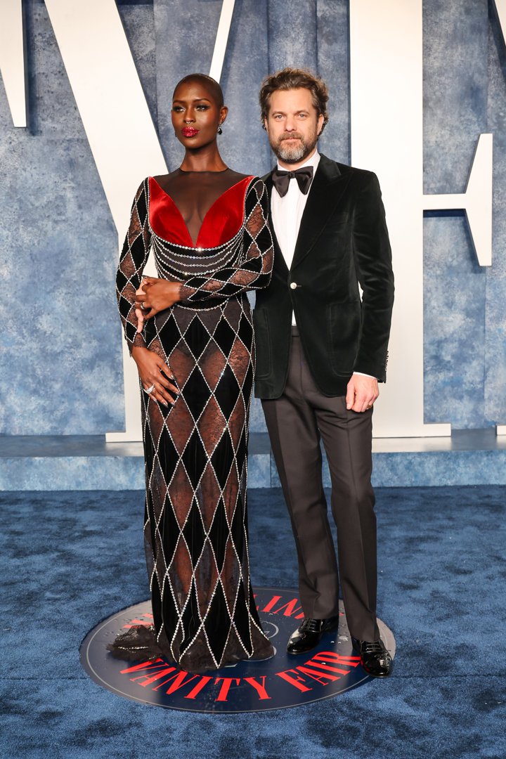 Jodie Turner-Smith and Joshua Jackson attend the 2023 Vanity Fair Oscar Party Hosted By Radhika Jones at Wallis Annenberg Center for the Performing Arts on 12 March in Beverly Hills, California. | Source: Getty Images
