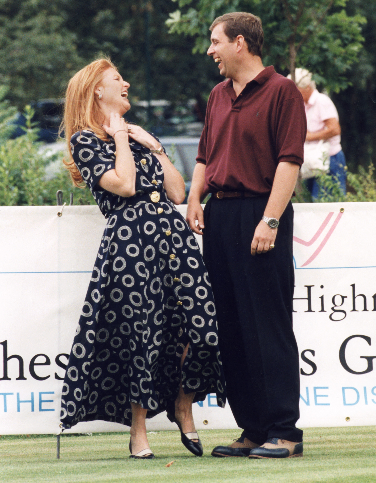Sarah Ferguson and Andrew Mountbatten-Windsor at the Wentworth Golf Club on August 7, 1995. | Source: Getty Images