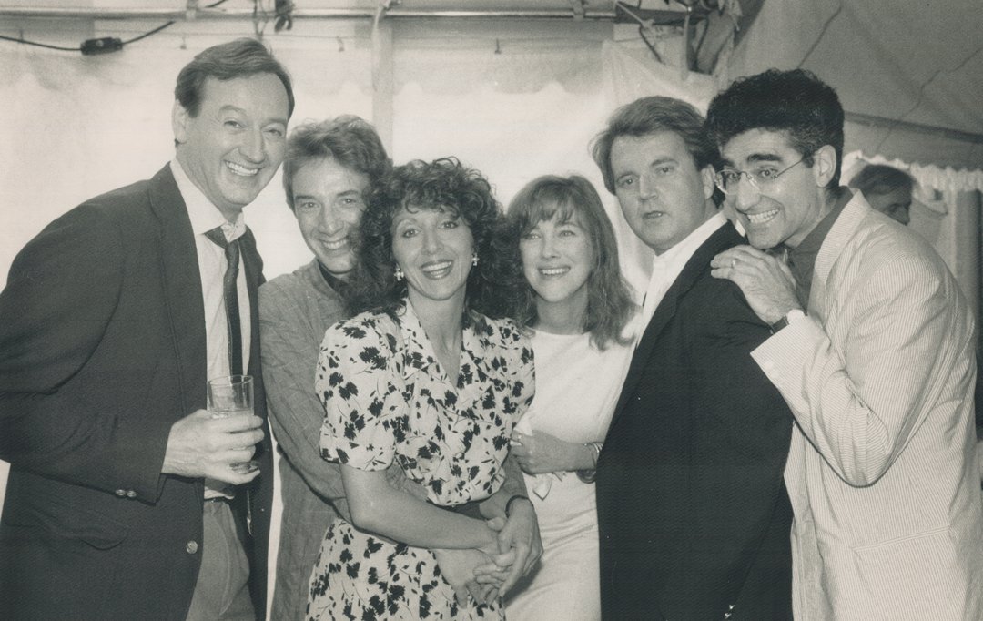 Joe Flaherty, Martin Short, Andrea Martin, Catherine O'Hara, Dave Thomas and Eugene Levy at the Old Firehall on August 28, 1988, in Toronto, Canada | Source: Getty Images
