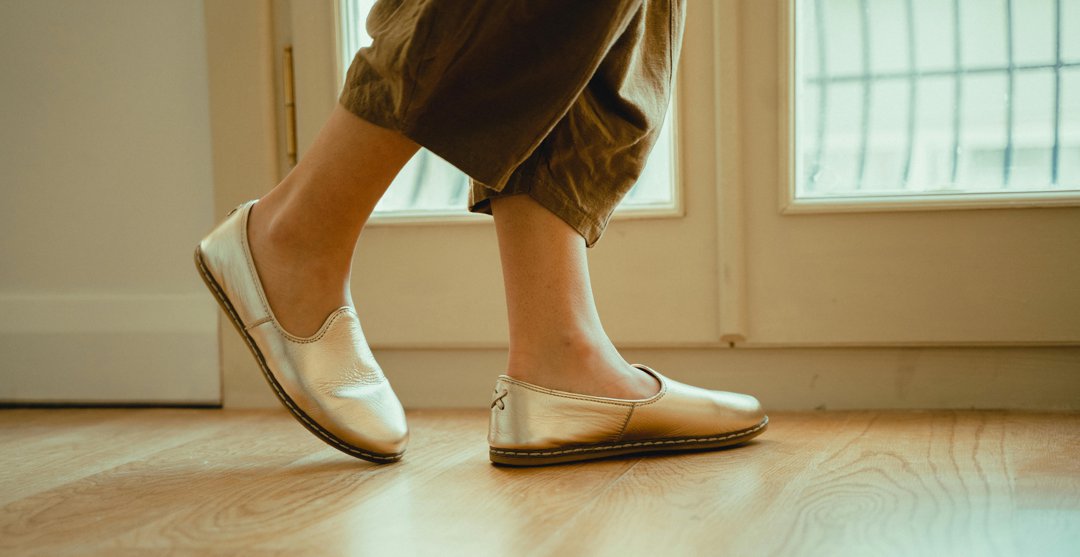Close-up of a woman's legs as she walks away | Source: Pexels