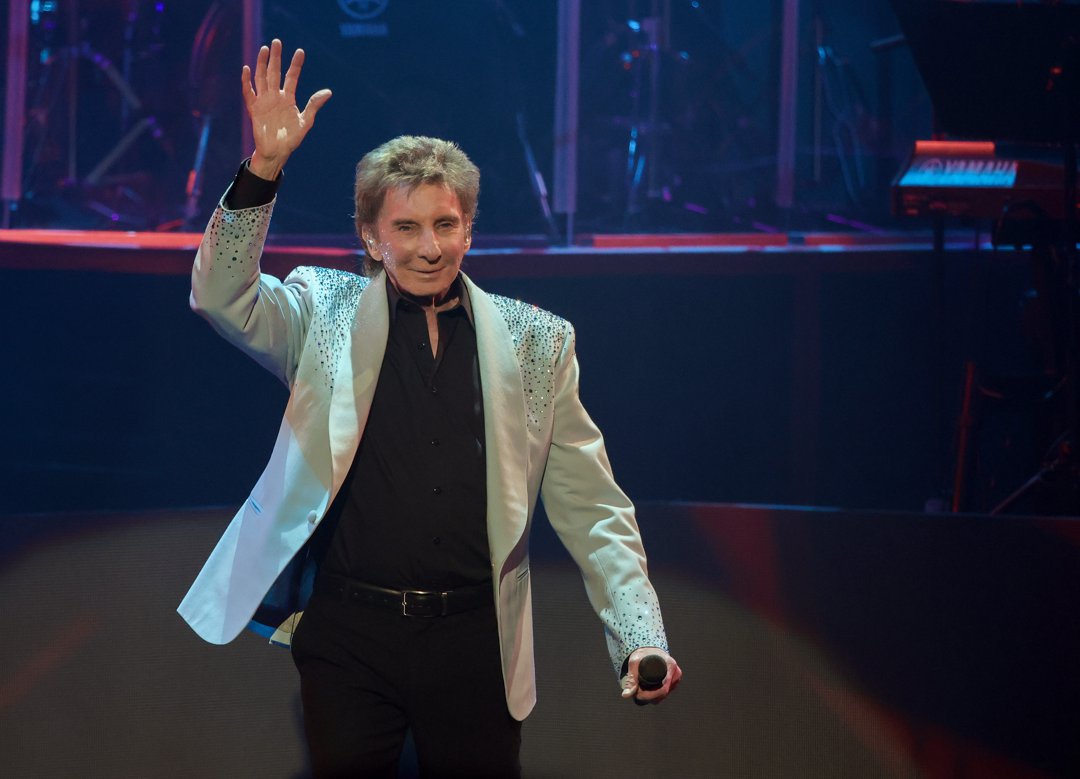 Barry Manilow performs at the Westgate Las Vegas Resort & Casino as part of his residency on September 21, 2023 | Source: Getty Images
