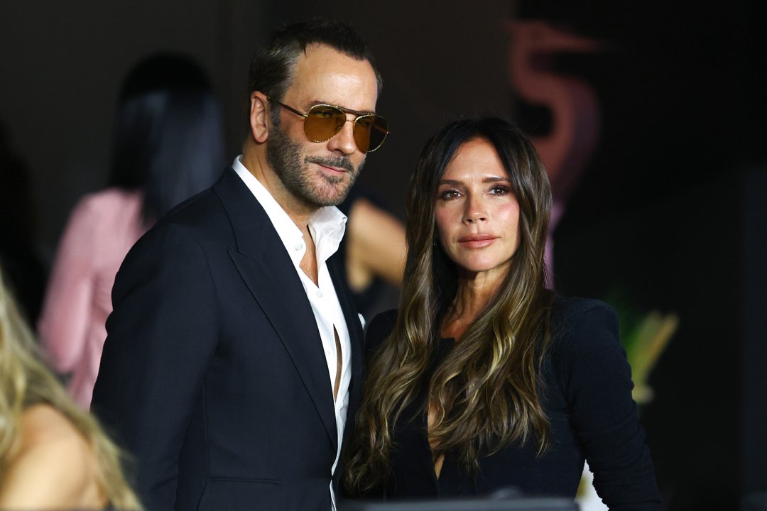 Beckham joins designer Tom Ford at DRV PNK Stadium in Fort Lauderdale, Florida, on 18 October 2023, ahead of a Charlotte FC vs. Inter Miami CF match. Clad in all black with her signature neutral makeup, she cuts a sleek figure in this stylish sporting moment.