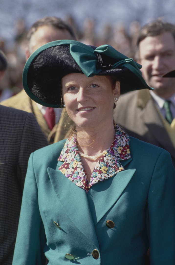 Sarah Ferguson attends the Seagram Grand National race meeting at the Aintree Racecourse on 8 April 1989 in Aintree, England. | Source: Getty Images