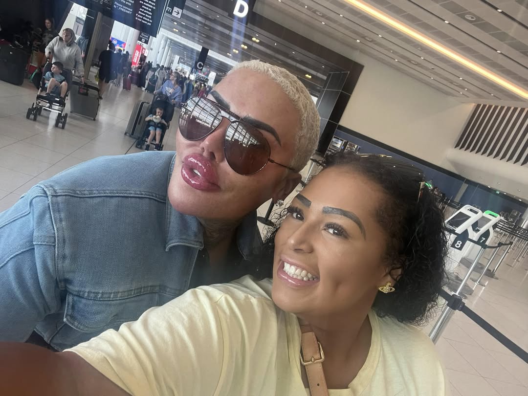 Jordan and Sharnelle Parke pose for a selfie, shared on 22 August 2023. | Source: Instagram/sharnelle.parke