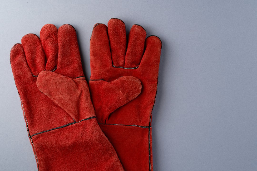 Winter gloves | Source: Pexels