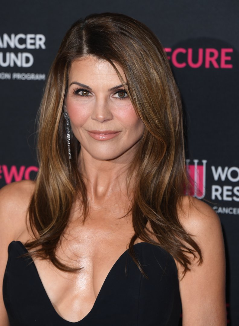 Up close, Loughlin's complexion appeared smooth, with defined features and a subtle glow that many fans quickly noticed.