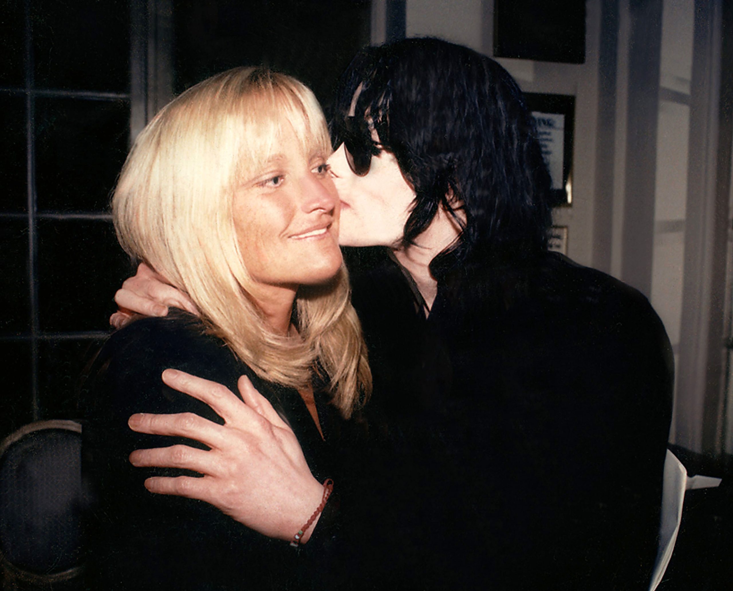 Debbie Rowe and Michael Jackson at a private event held at L'Orangerie in Los Angeles, California on December 17, 1998. | Source: Getty Images