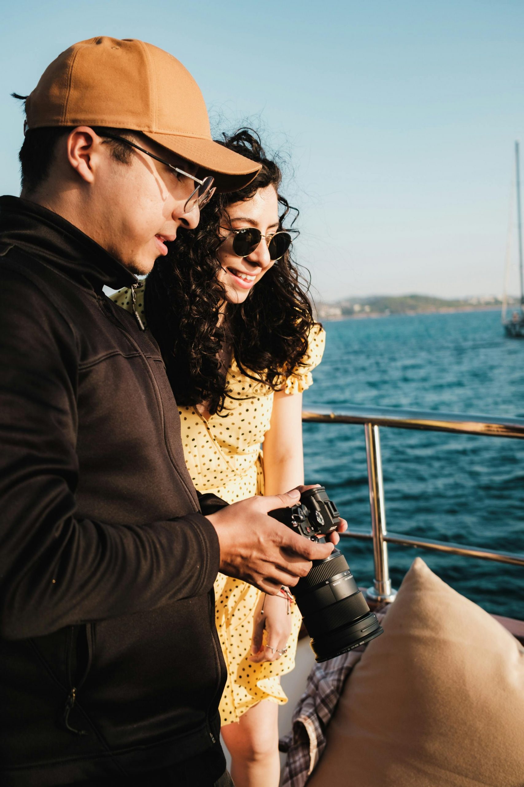 A couple on a yacht | Source: Pexels