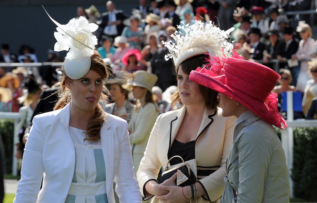 Princess Beatrice and Princess Eugenie with Autumn Kelly during Ladies Day at the Royal Ascot racecourse on June 19, 2008, in Ascot, England. | Source: Getty Images