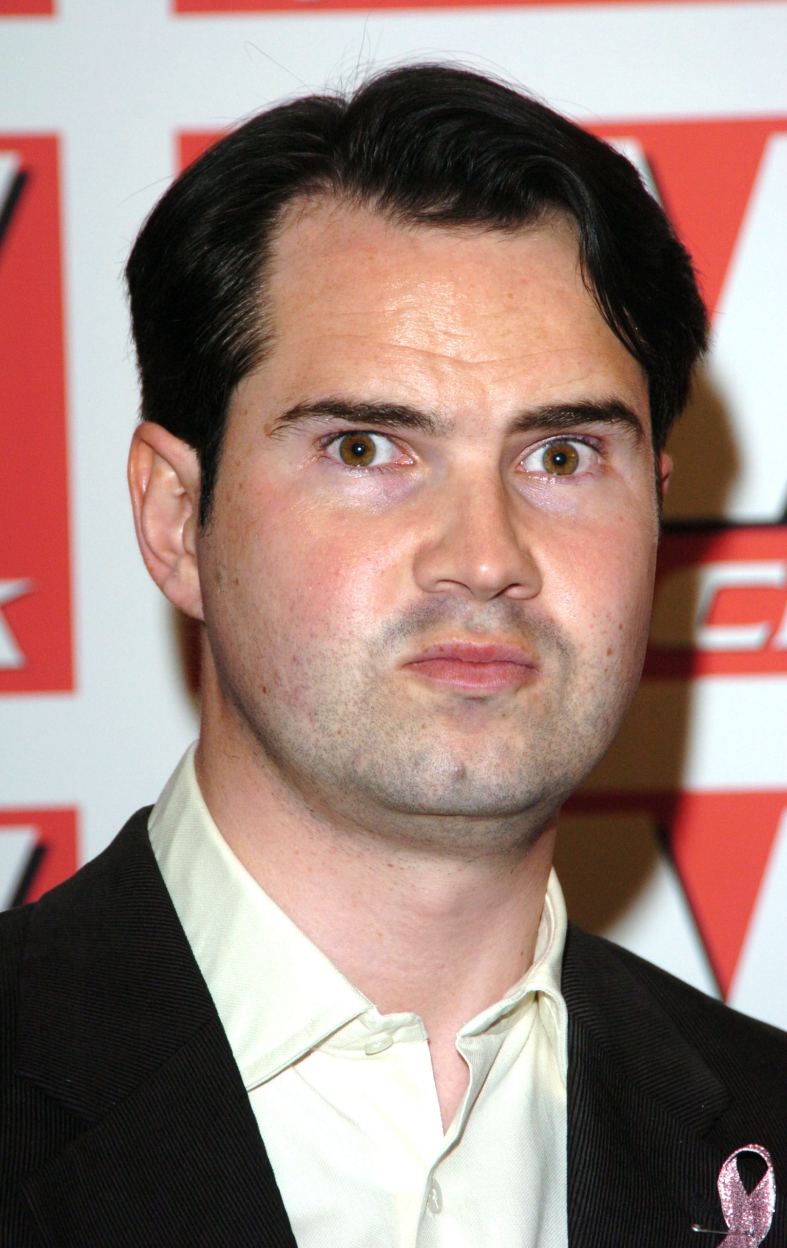 Jimmy Carr arrives during the 2004 TV Quick Soap Awards at Dorchester Hotel on 6 September in London, Great Britain. | Source: Getty Images