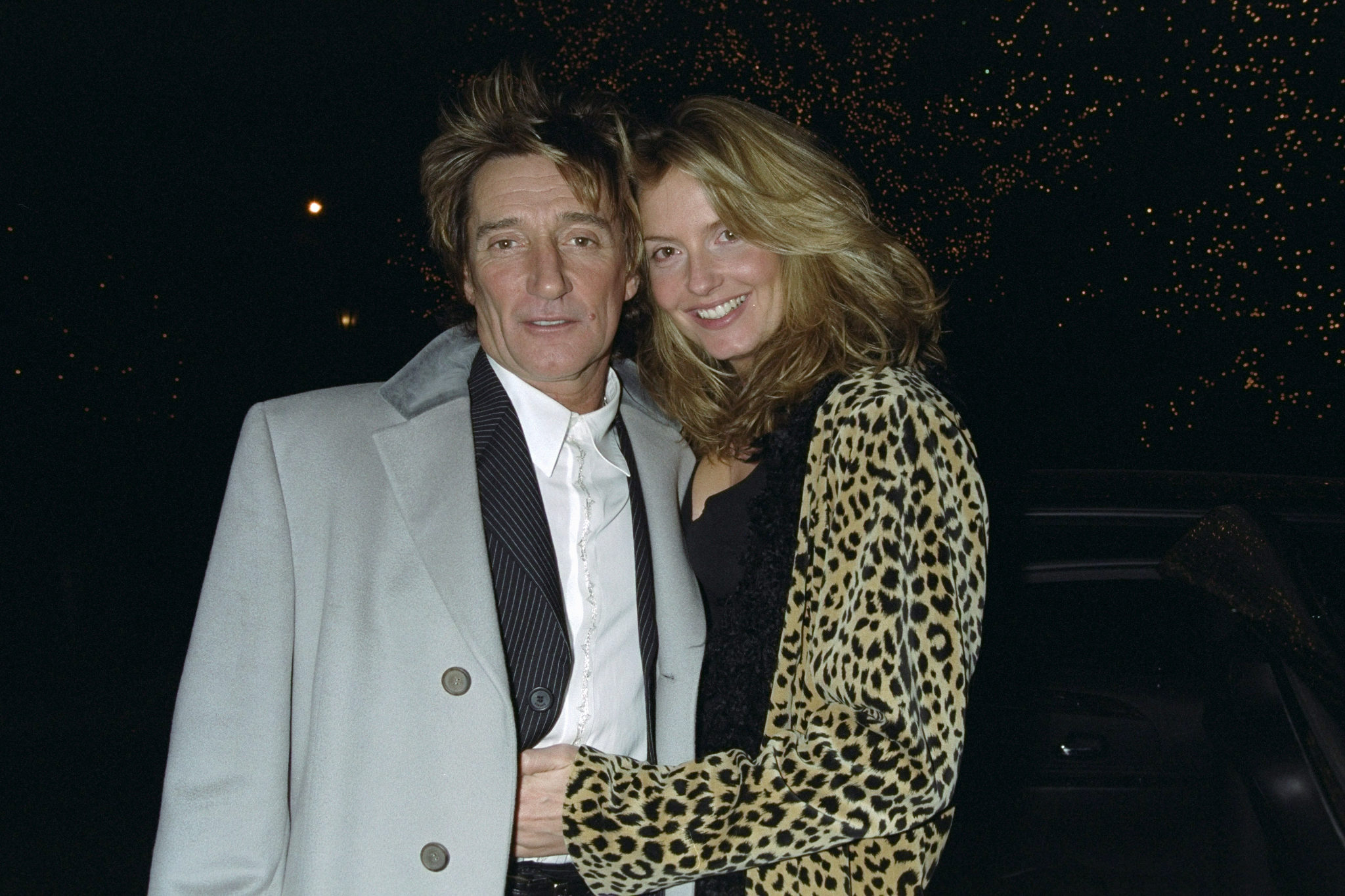 Rod Stewart and his then-girlfriend, Penny Lancaster, get together at the River Cafe on 16 March 2000 in Brooklyn, where Rod threw a dinner-birthday party for Penny.  | Source: Getty Images