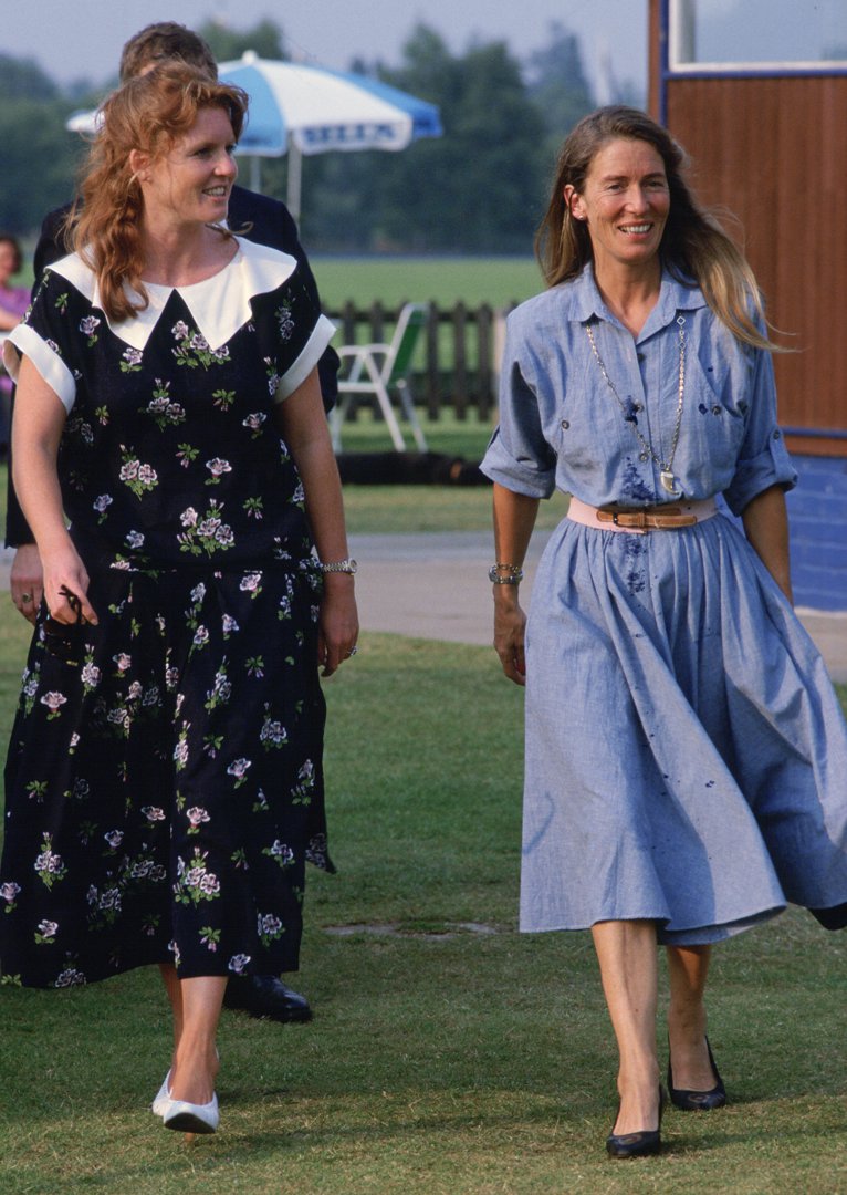 Sarah Ferguson with her mother Susan Barrantes at Polo on 1 June 1986 in Windsor. | Source: Getty Images