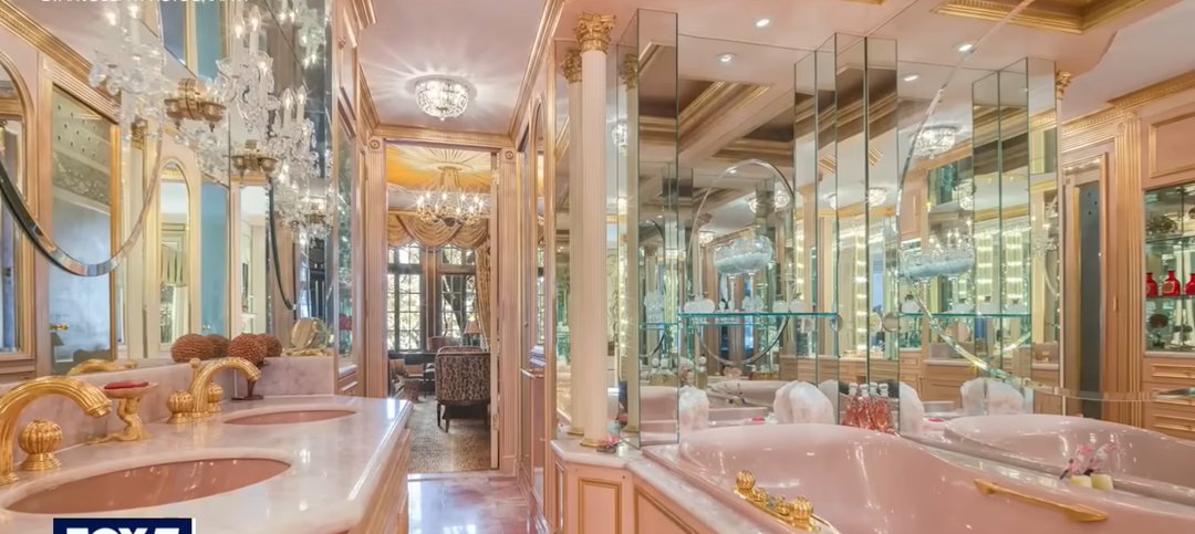 Ivana Trump's townhouse seen in a video dated Nov 22, 2022 | Source: YouTube/@fox5ny