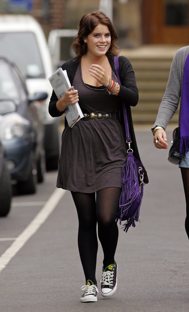 Princess Eugenie arrives for her first day at Newcastle University where she is studying English and History of Art on 24 September 2009 in Newcastle upon Tyne, England. | Source: Getty Images