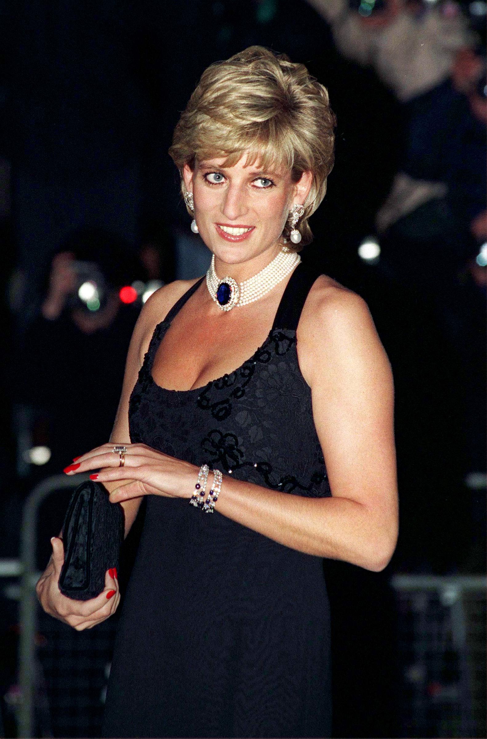Diana, Princess Of Wales, attends A Gala Evening In Aid Of Cancer Research at Bridgewater House on 20 November 1995 in London, England. | Source: Getty Images