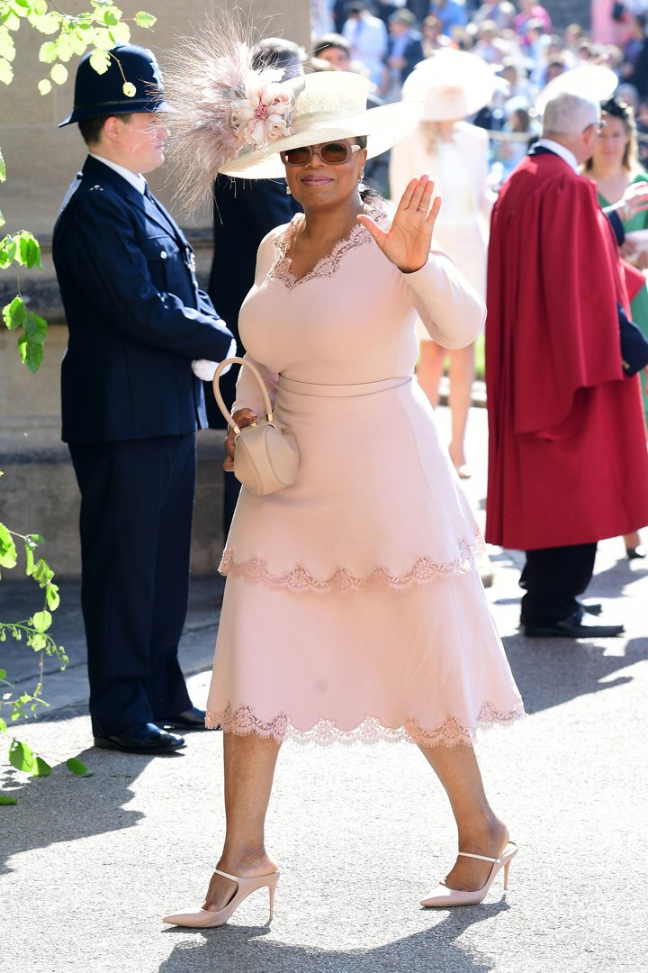 Oprah Winfrey arrives at St George's Chapel at Windsor Castle before the wedding of Prince Harry to Meghan Markle on May 19, 2018, in Windsor, England | Source: Getty Images