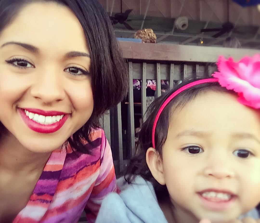 Ivanna Ortiz with her child, dated May 9, 2016 | Source: Facebook/ivanna.ortiz