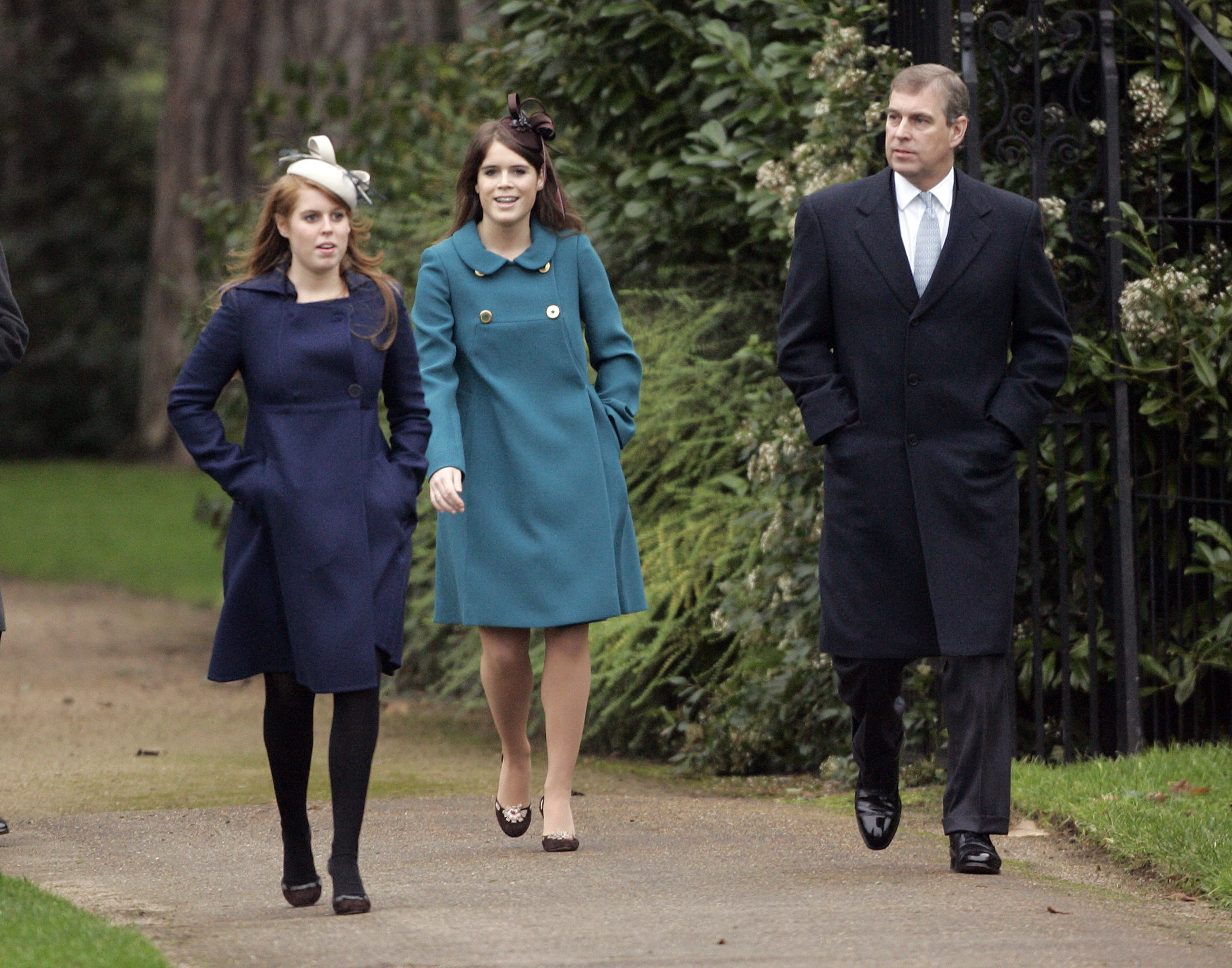 Princess Beatrice, Princess Eugenie, and Andrew Mountbattn-Windsor attend the Christmas Day Service at Sandringham Church on 27 December 2006. | Source: Getty Images