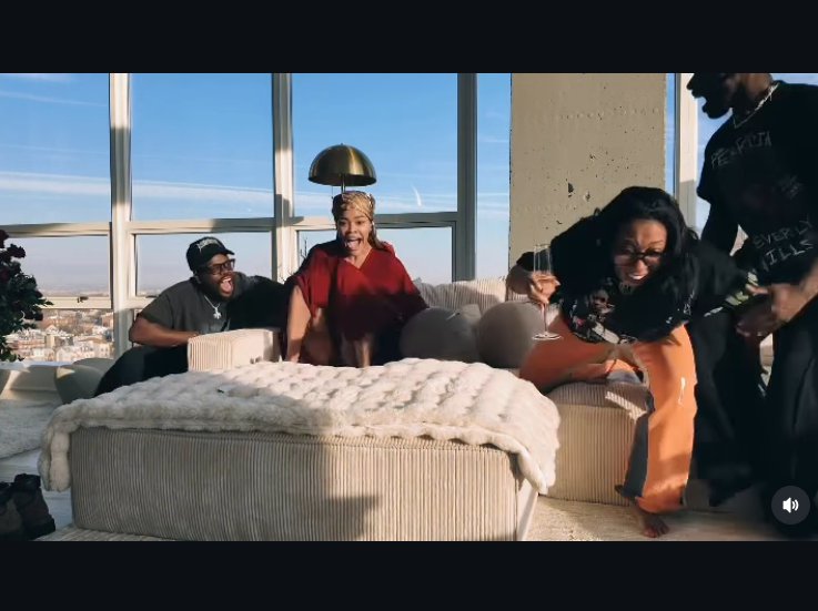 Teyana Taylor and her friends react excitedly as her name is announced | Source: Instagram/teyanataylor